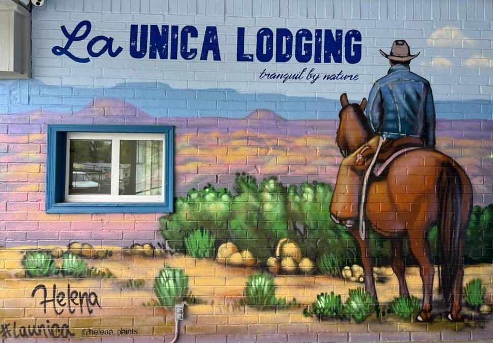 La Unica Hotel Austin Exterior photo